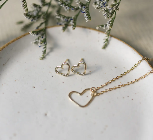 Amore Earring - Gold