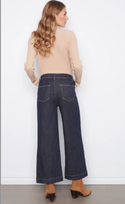 Patch Pocket Hardware Cropped Jean