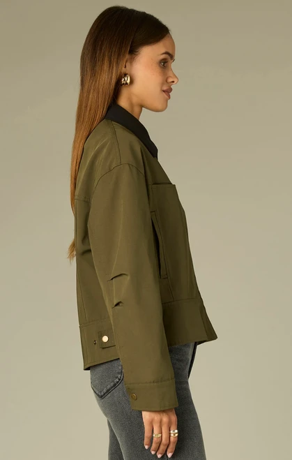 Contrast Collar Barrel Jacket