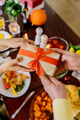 Gift Hampers with Free Delivery Gift Hampers with Free Delivery
