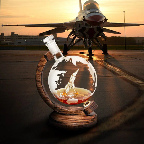 F-16 decanter with jet