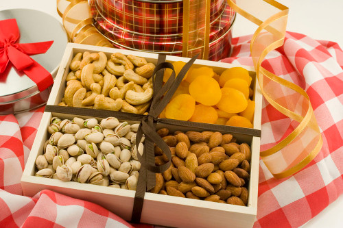 Fruitri Handmade Dry Fruit Gift Boxes with Dry Fruits, Almond, Cashew,  Pistachios, Walnut - 4 Part, Mix Dry Fruits Pack, Diwali dryfruit Gift Box,  Combo Dry Fruits, 150g X 4) : Amazon.in: