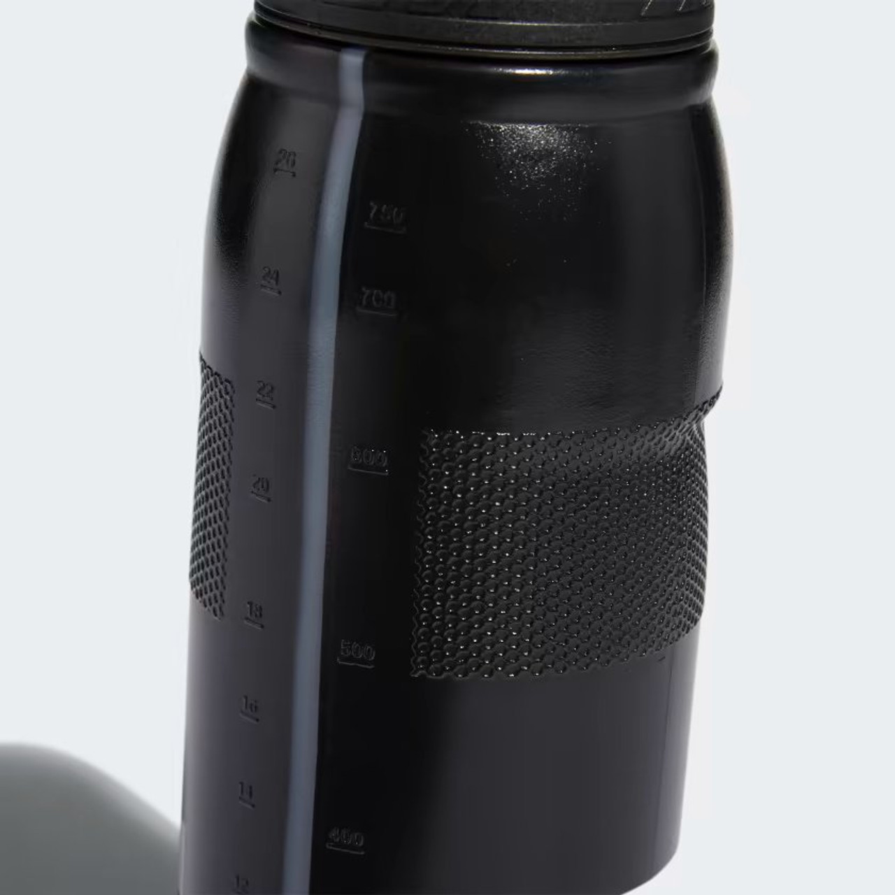 https://cdn11.bigcommerce.com/s-tn8o8k48s5/images/stencil/1280x1280/products/22564/73180/Stadium_Water_Bottle_750_ML_Black_EW4901_41_detail_hover__46129.1697058636.jpg?c=1&imbypass=on