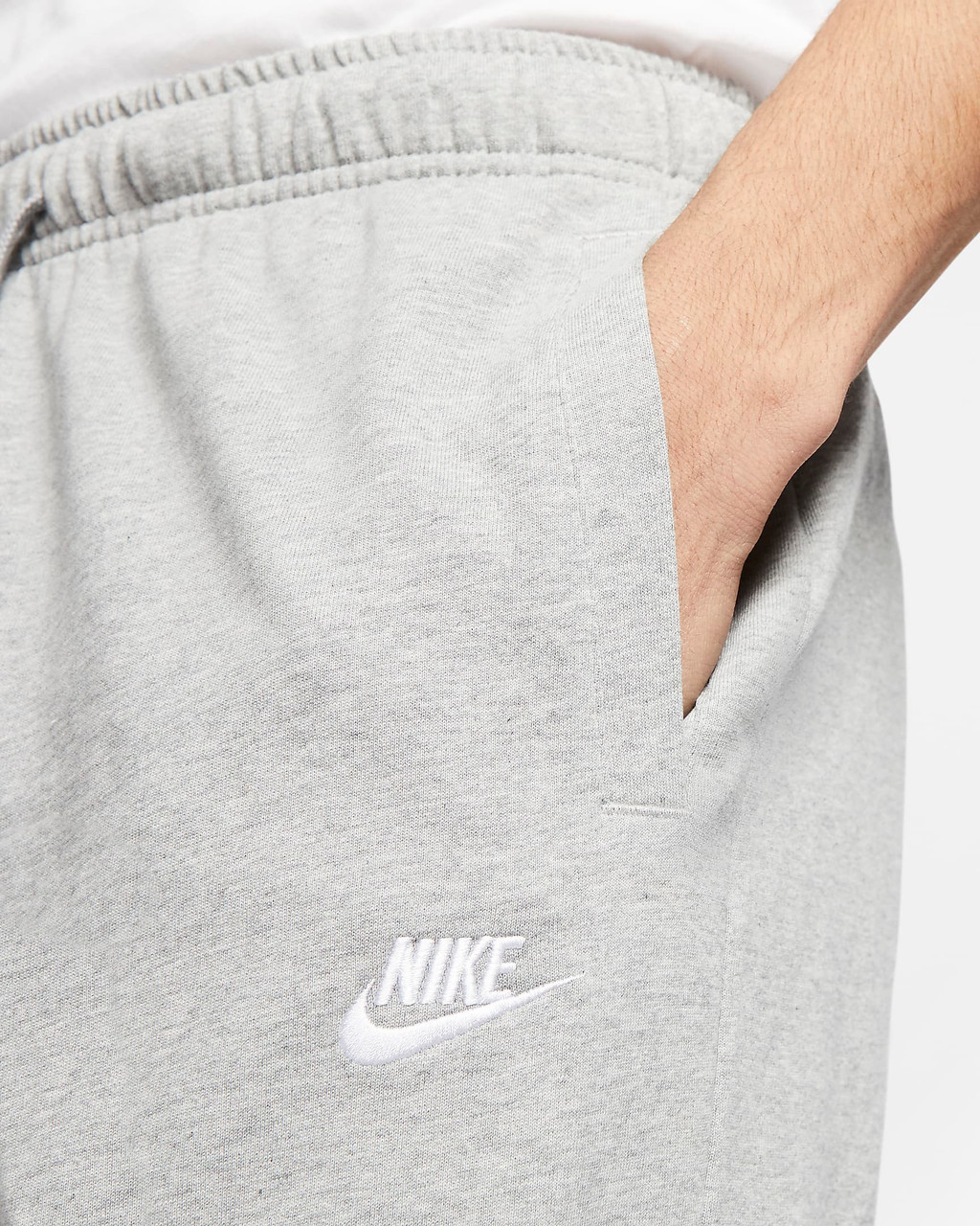 Nike Sportswear Club Men's Knit Open-Hem Pants.