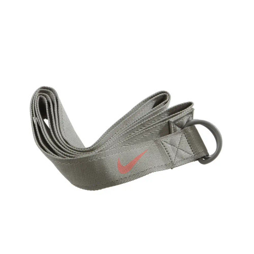 Nike Essential Yoga Kit