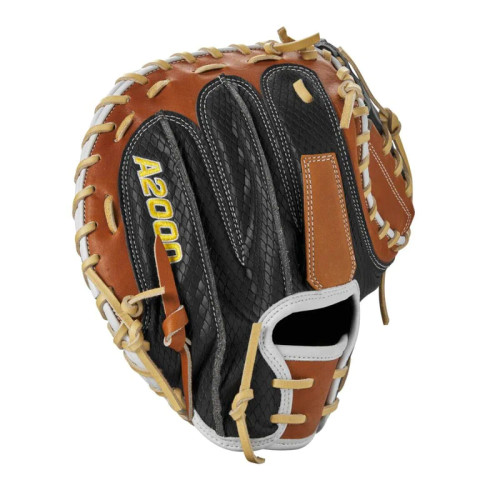 Wilson 2024 A2000 M23 33.5" Catcher's Mitt