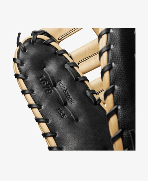 Wilson A2000 1679SS 12.5" Baseball Glove