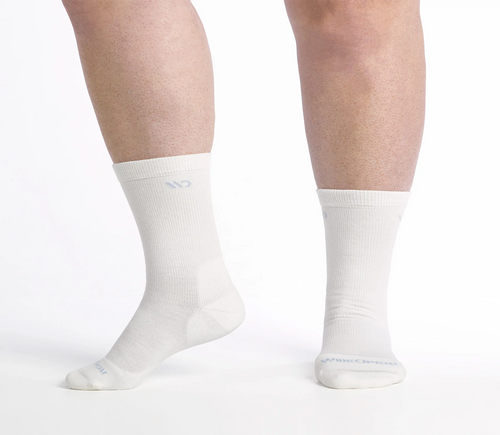 Wide Open Women's Solid Cushioned Crew Socks