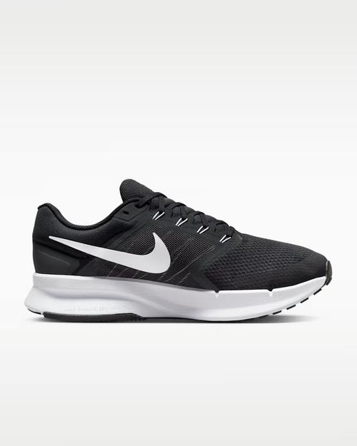 Nike Men's Run Swift 3 Wide Running Shoe