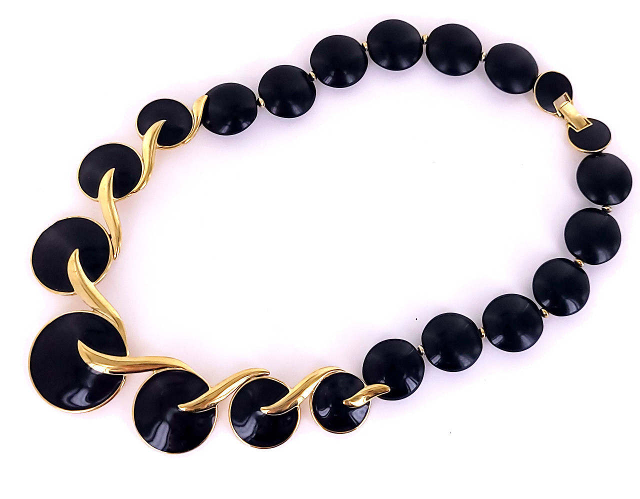 Vintage Trifari Gold Tone Elegant Black 