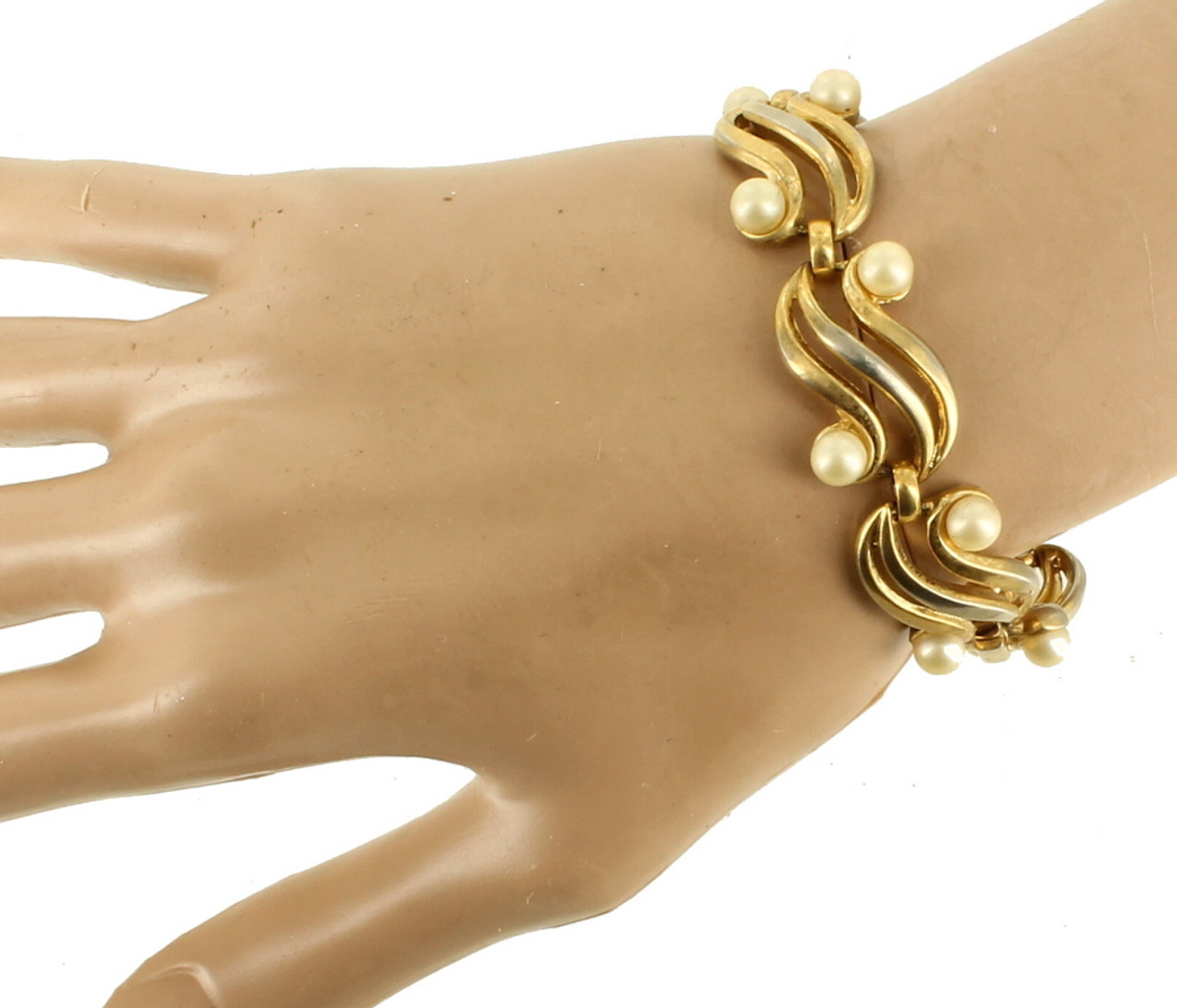Vintage Crown Trifari Gold Tone Wave Faux Pearls Link Bracelet 7