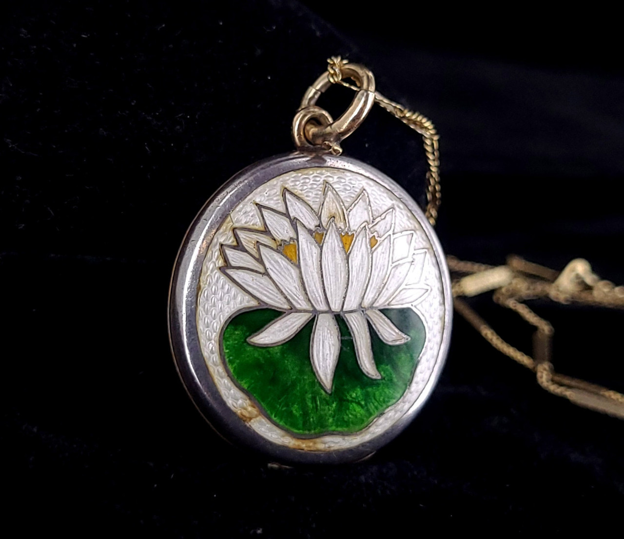 July Birth Flower Necklace - Water Lily - 9kt Gold – Honey Willow -  handmade jewellery