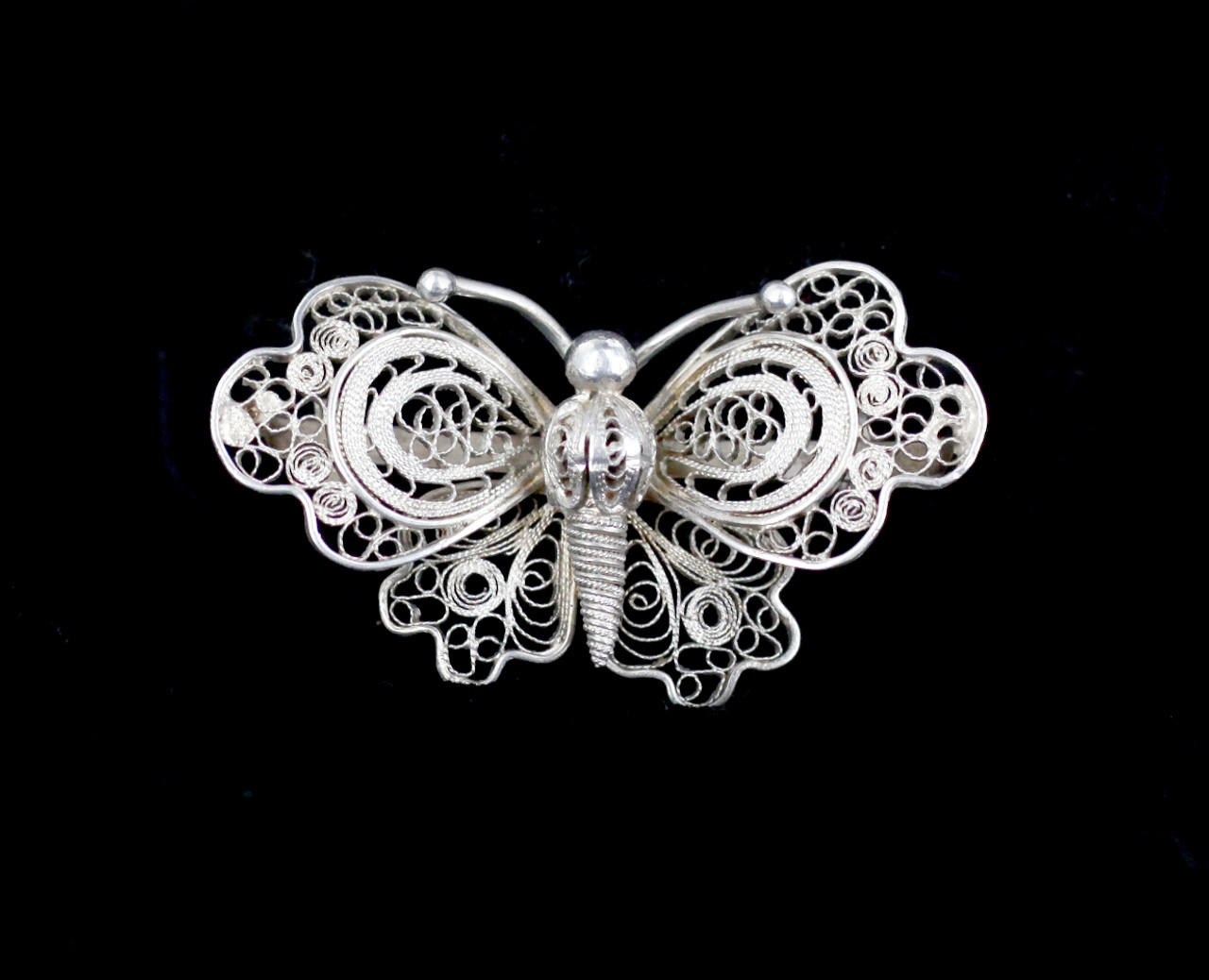 butterfly brooch pin