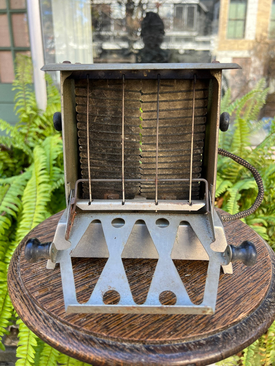 アンティーク、トースター Antique 1920's Pincher Toaster by RIMCO / Sears & Roebuck Swing