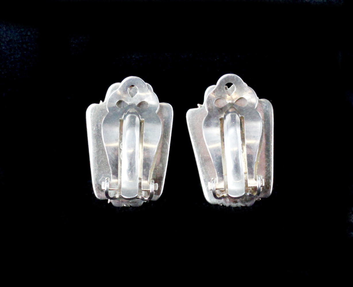 Vintage 70s Retro Sterling Silver Clamshell Clip On Earrings W/14K