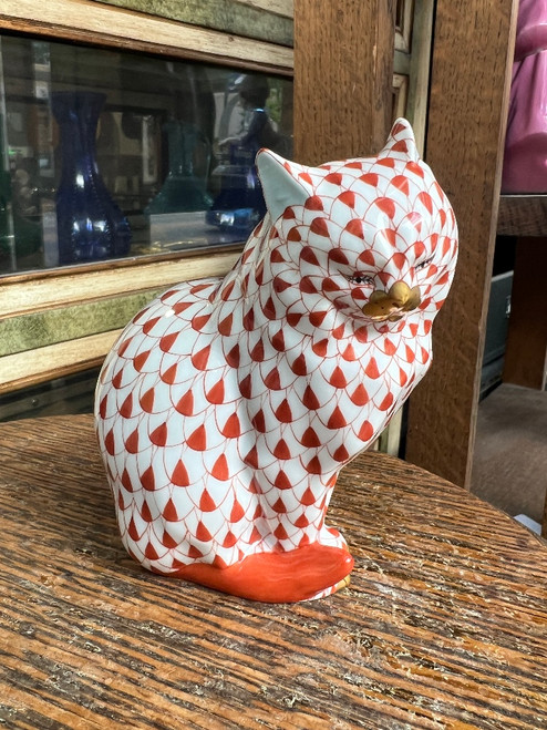 Herend Rust Fishnet Porcelain Cat 5223 ~ Hand Painted ~ 24k Gold ~ Hungary ~ 4"