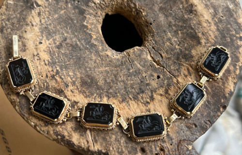 Antique 14k Gold Carved Italian Intaglio Black Onyx St. George Link Bracelet 7”