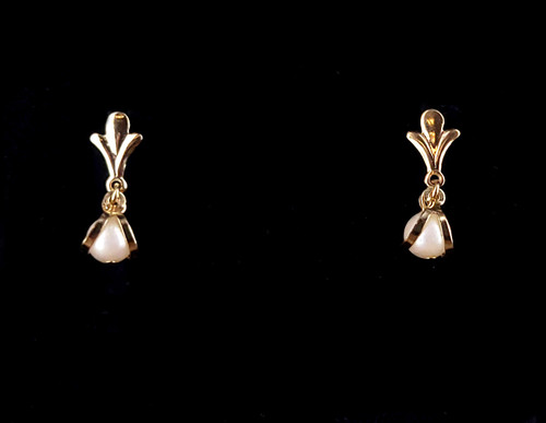 Vintage 14k Yellow Gold Fleur De Lis Pearl Drop Dangle Post-back Earrings .63”