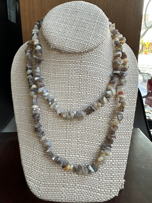 Rare Vintage 1960’s- 1970's  Sardonyx Chip Bead Necklace 34” Pretty!