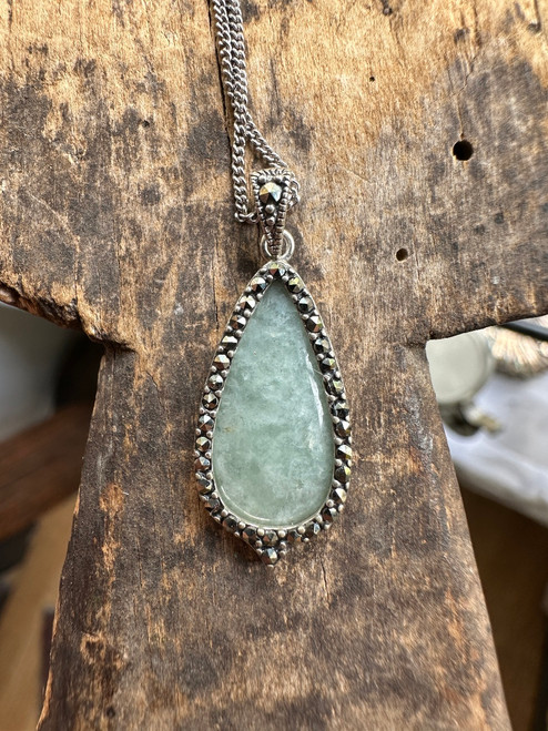 Vintage MCM Sterling Teardrop Light Green/Gray Jade Marcasite Pendant Necklace 18”