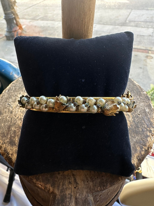 Vintage Miriam Haskell GP Hand Wired Bead Pearl Flower Cap Bangle Bracelet 7”