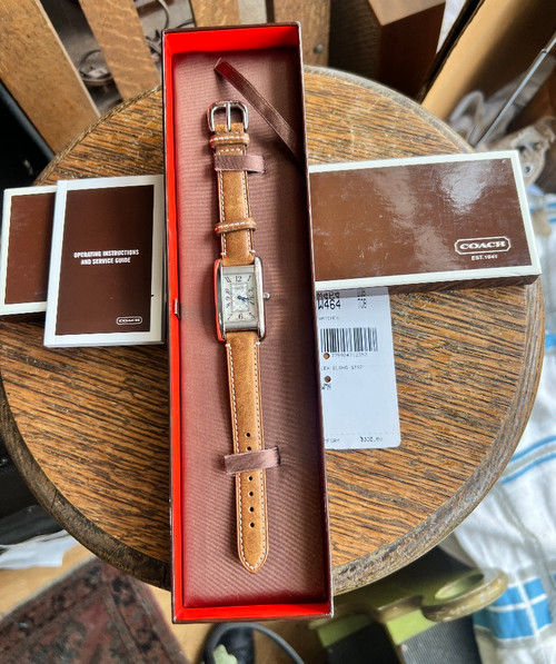 Vintage NOS Coach Ladies Wristwatch Lexington Quartz Nvr Used Box WORKS Battery!