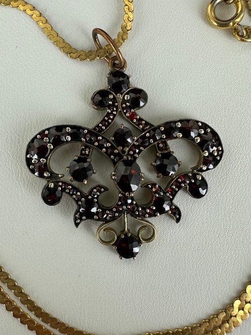 Antique Victorian Gold Filled Bohemian Garnet Pendant Necklace 18” Antique Victorian Gold Filled Bohemian Garnet Pendant Necklace 18”