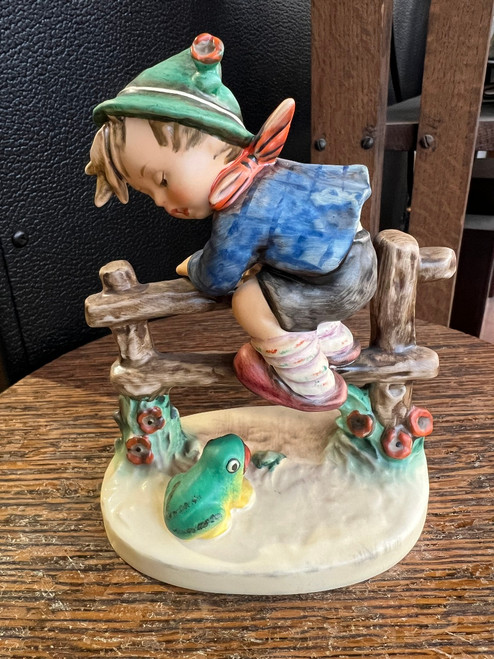 Vintage 1970's Goebel Hummel #201 “Retreat to Safety” Figurine TMK-5 W. Germany