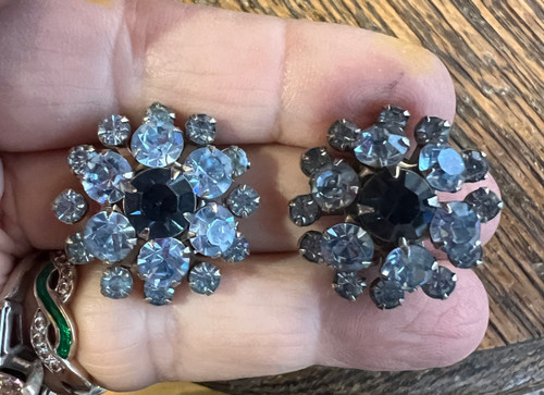 Vintage Weiss Signed 2 Tone Blue Paste Rhinestone Button Clip On Earrings 1"