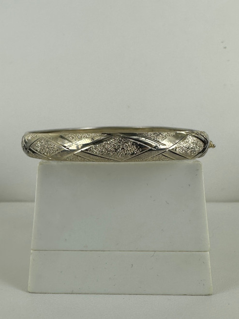 Vintage Sterling Light Gold Tone X Kisses Florentine Finish Bangle Bracelet 7.25”
