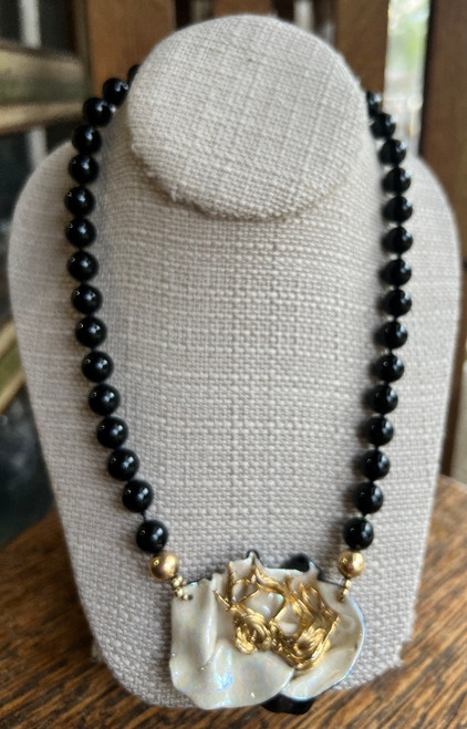 Vintage Black Onyx Bead  & Sea Shell Iridescent Gold Plated Pendant Necklace 19"
