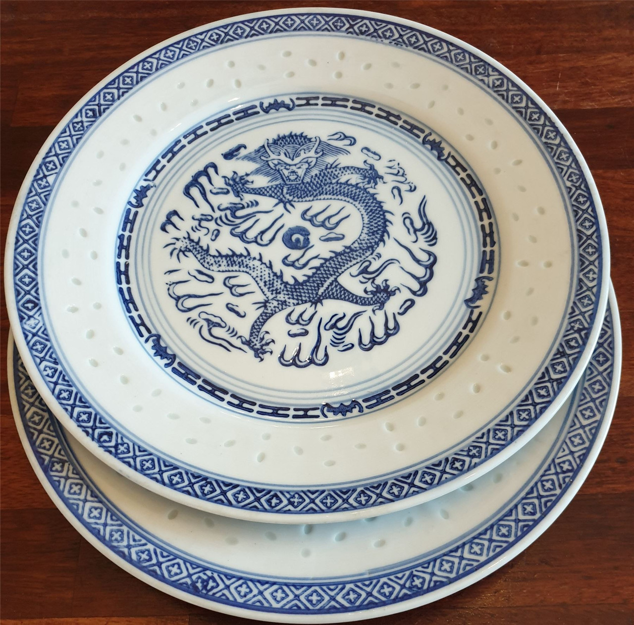 Chinese Blue and White Medium Plates - Rice Pattern - Set of 6 - 20cm Diameter