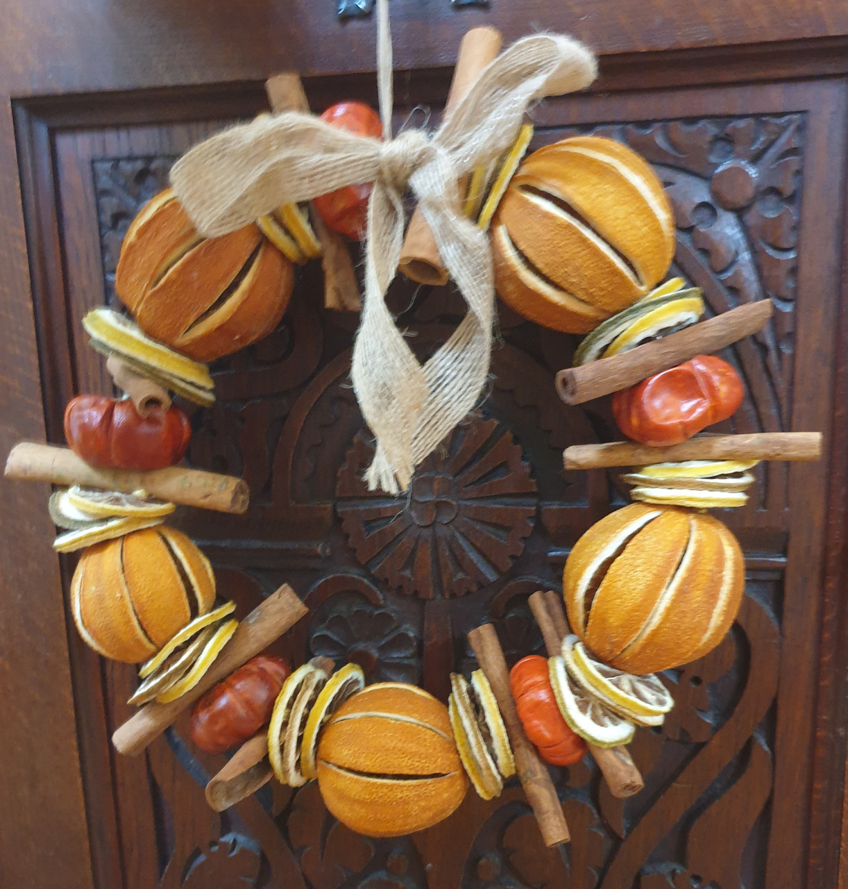 Dried Fruit Christmas Wreath - Split Oranges - Hand Made - Hessian Bow - 25cm