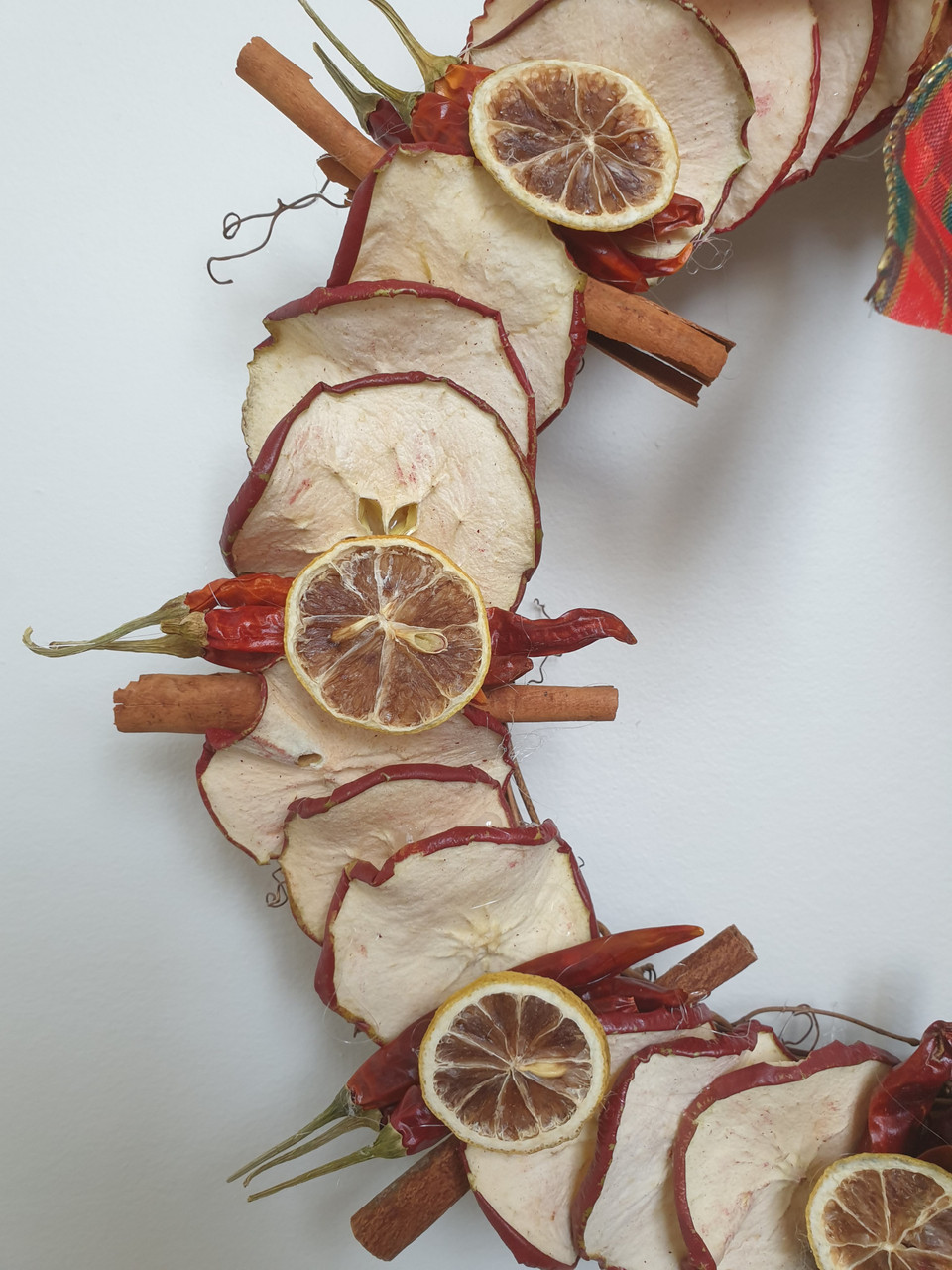 Dried Fruit Christmas Wreath - Apple Slices - Chilli - Cinnamon - Hand Made - 30cm