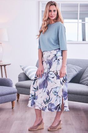 Floral Skirt in Blue Palm