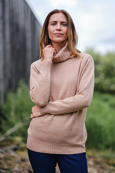 4 Ply Cashmere Cowl Neck in Gingerbread