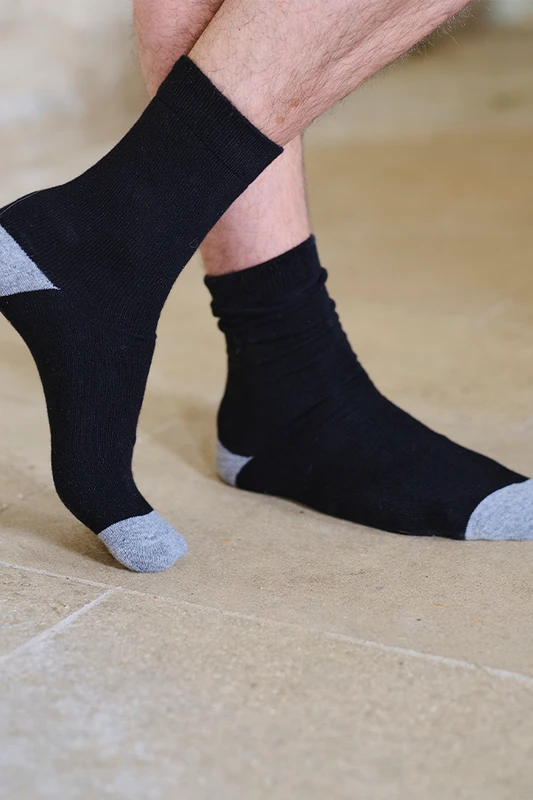 Gents Cashmere Socks in Black