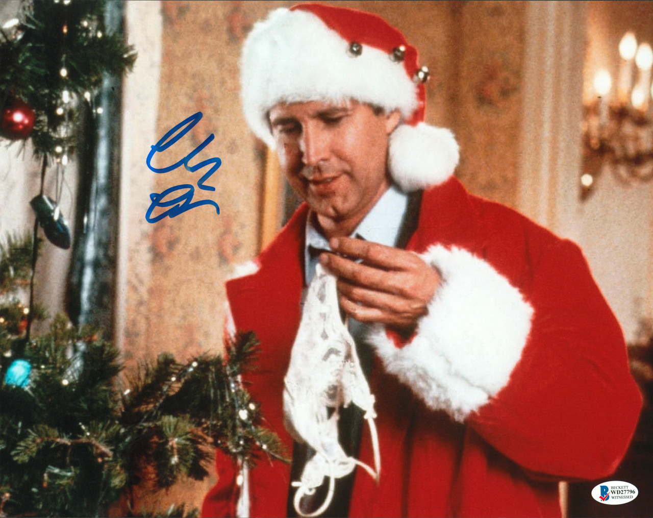 Chevy Chase Signed National Lampoon's Christmas Vacation Hockey Jersey  (Beckett COA & Chase Hologram)