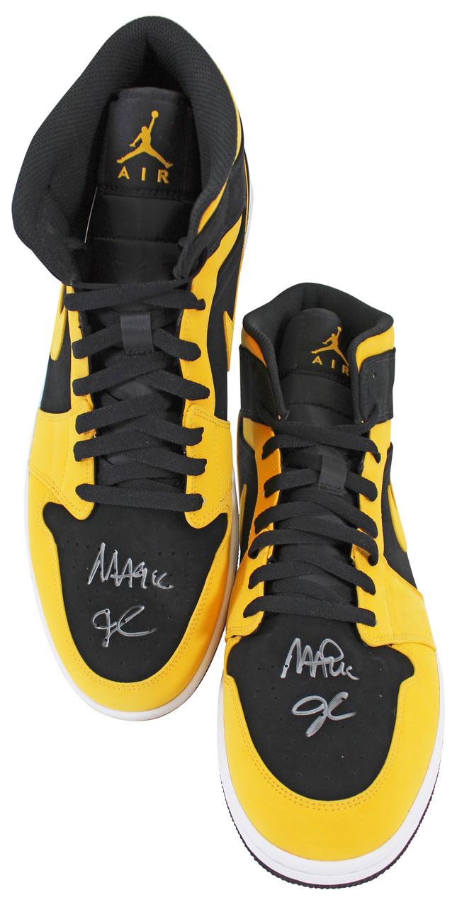 Magic Johnson Signed Los Angeles Lakers White With Black