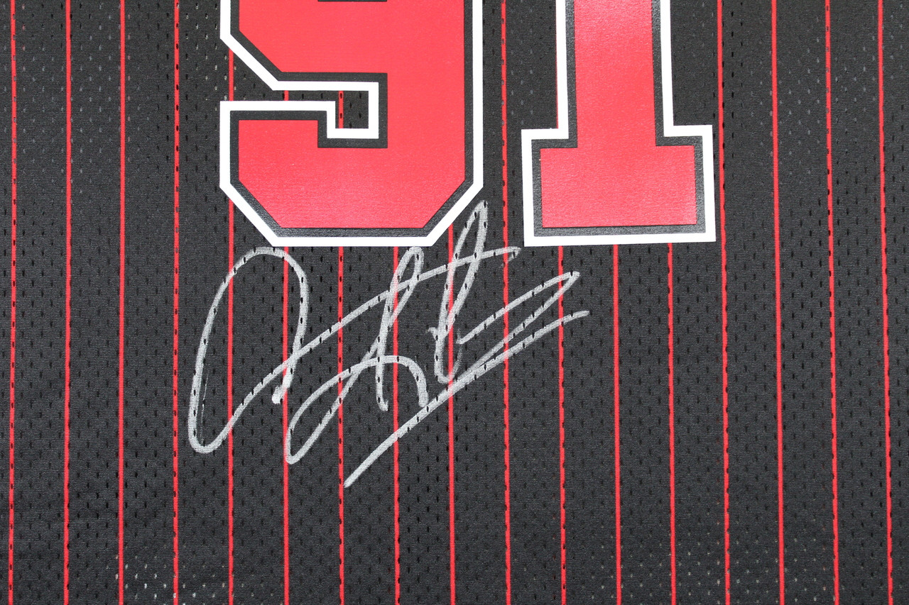 Press Pass Collectibles Bulls Dennis Rodman Authentic Signed Black M&N HWC Swingman Jersey BAS Witnessed