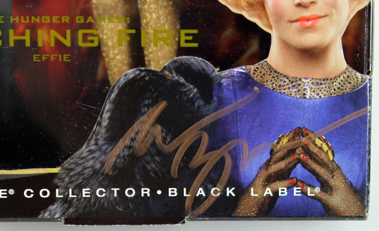 Elizabeth Banks Signed The Hunger Games Effie Barbie Collector Doll BAS  #D07103