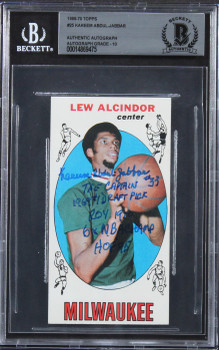 Kareem Abdul-Jabbar "Career Stat" Signed 1969 Topps #25 RC Card Auto 10 BAS Slab