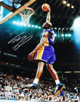 Lakers Shaquille O'Neal Signed 16x20 Vertical Dunk Photo Purple Jersey BAS Wit