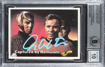 William Shatner Star Trek Signed 1976 Topps Star Trek #76 Card Auto 10! BAS Slab