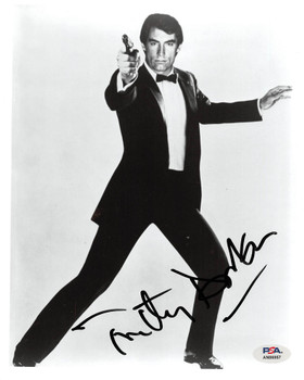Timothy Dalton James Bond 007 Authentic Signed 8x10 Photo PSA/DNA #AN86957