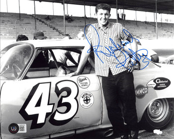 NASCAR Richard Petty Authentic Signed 8x10 Photo Autographed BAS #BJ054747