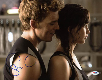 Sam Claflin The Hunger Games Signed Authentic 11X14 Photo PSA/DNA #W79922