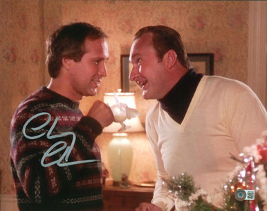 Chevy Chase Autographed “Christmas Vacation” (White #00) Santa