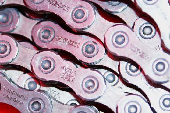 SIMPLYFAST pre-coated chains give you all the advantages, not the work!