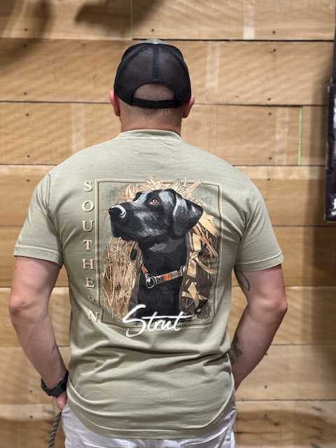 SOUTHERN STRUT LAB IN BLINDS TEE LAB IN BLINDS TEE